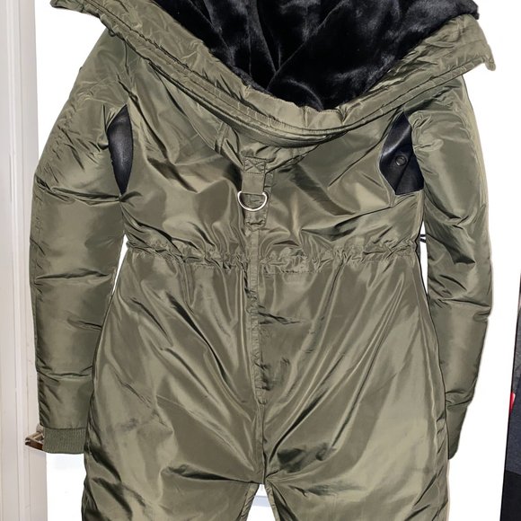 Rudsak Women's Winter Jacket - Picture 6 of 6
